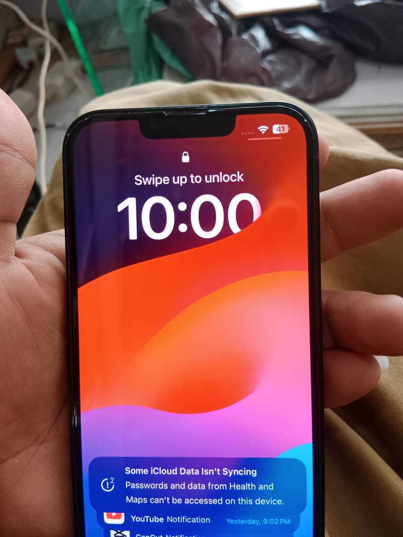 Apple iPhone 13 1