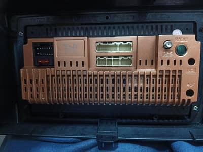 android lcdl with alto panel in scratchless condition 2/16 gb.