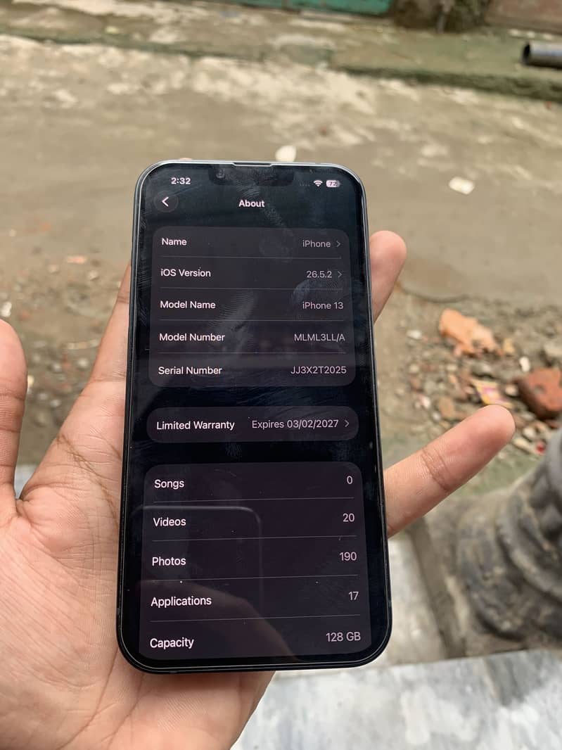 Apple iPhone 13 7