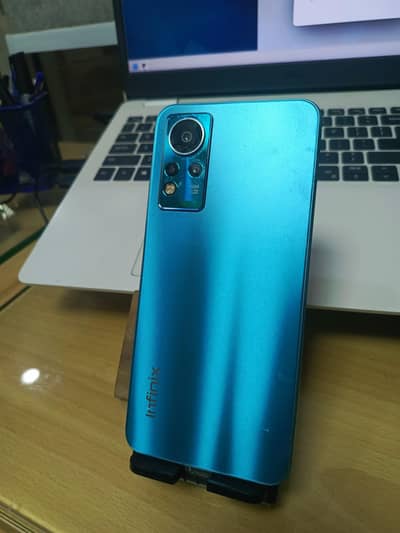 Infinix Note 11 . . . . . (6/128)
