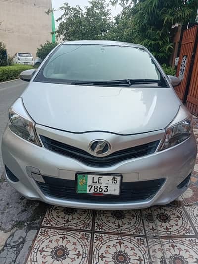 Toyota Vitz 2014
