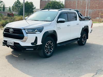 TOYOTA REVO V MODEL 2021