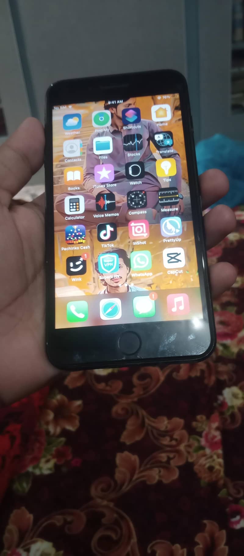 Apple iPhone 7 Plus 1