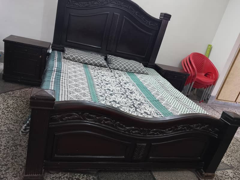 bed with side table and dressing table 1