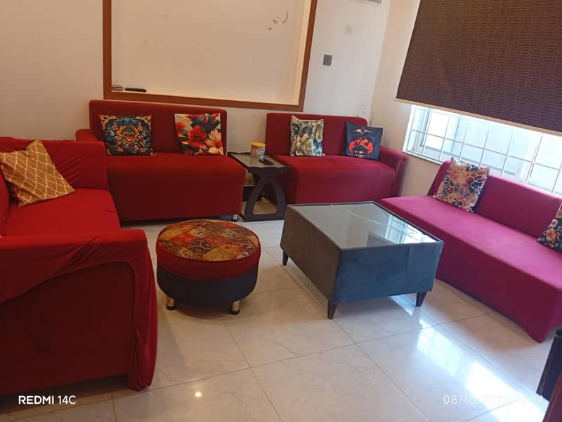 L shape sofa. 0