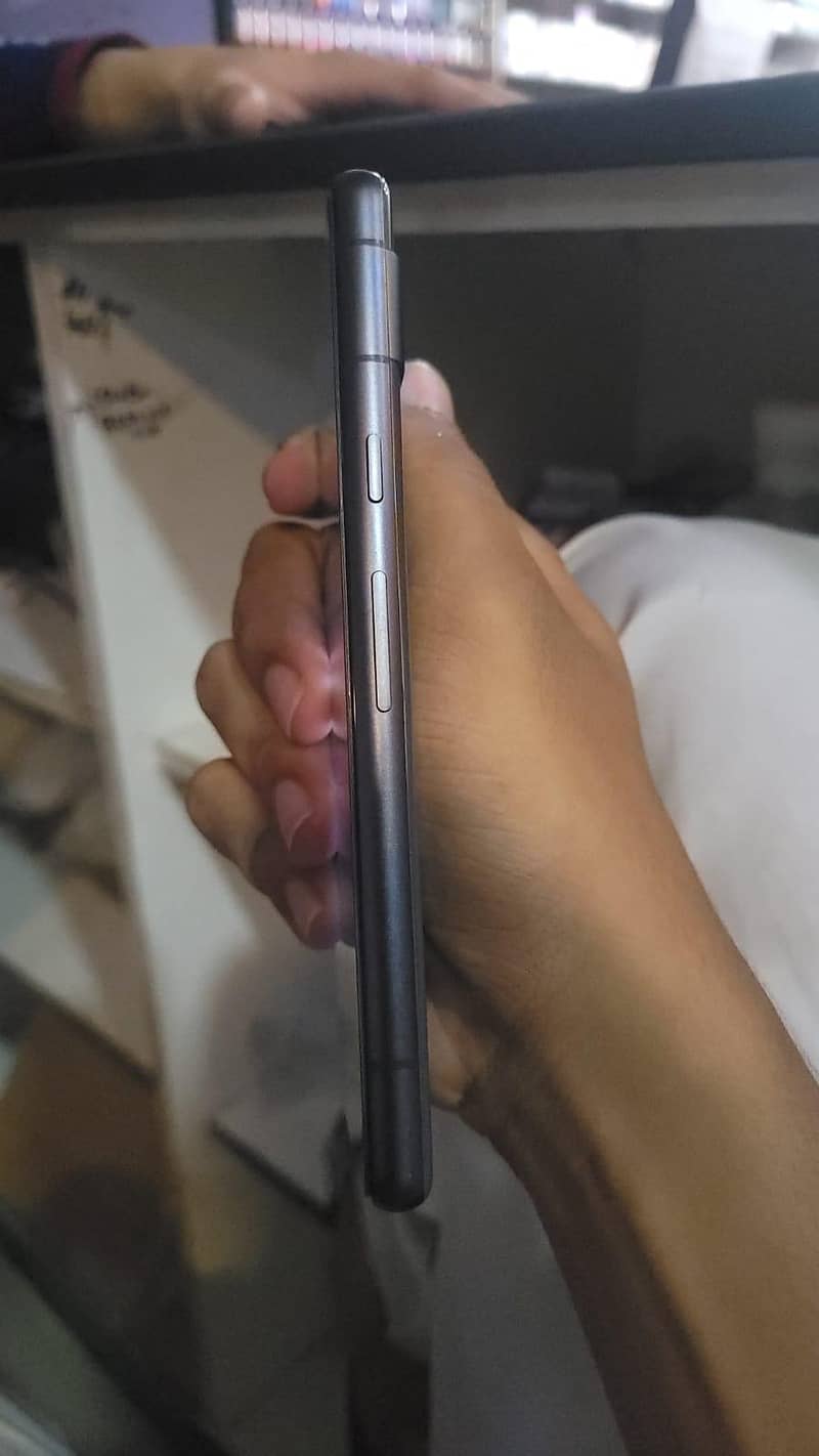 Google Pixel 7a 4