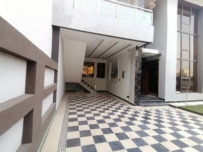 Buy A Prime Location 10 Marla House For Sale In Range Road