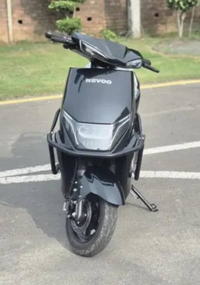 Registerd /Revoo Electric Bike 2026 Almost new condition 10/10
