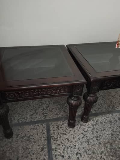 1 center table and 2 small tables