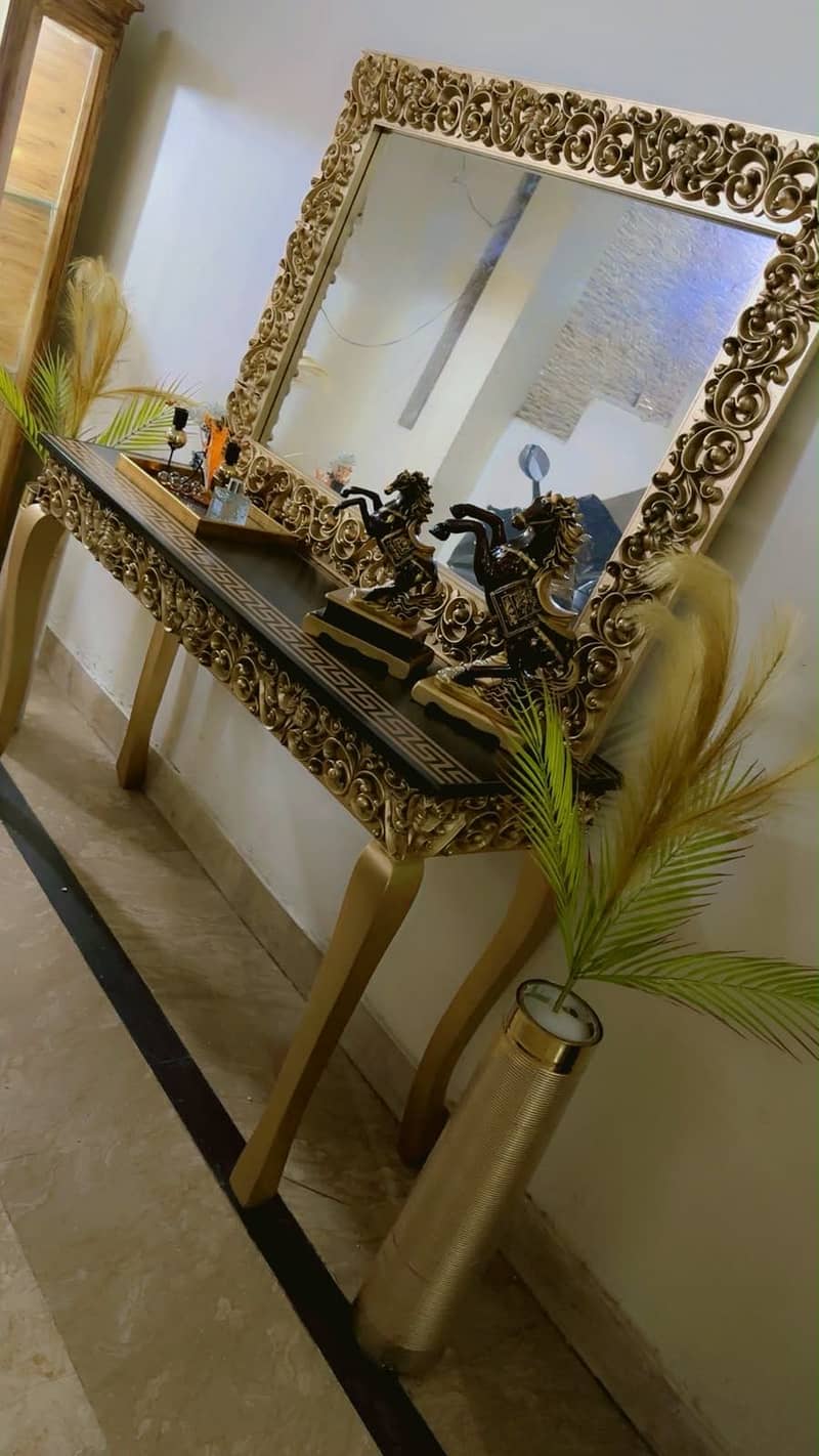 Bed side tables available 10