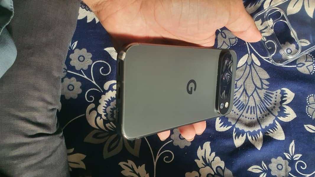 Google Pixel 10 Pro 2