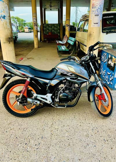 CB 150F 2022 Silver