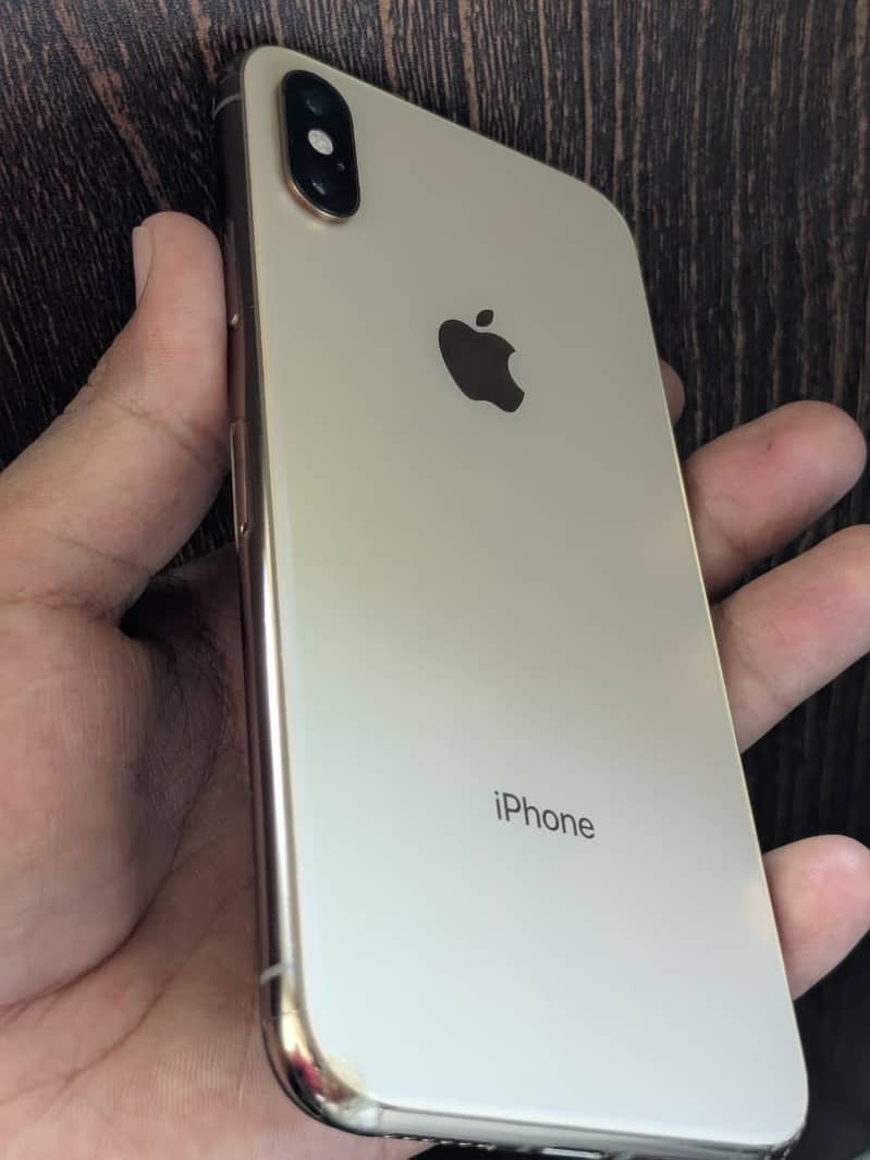 iPhone Xs 1