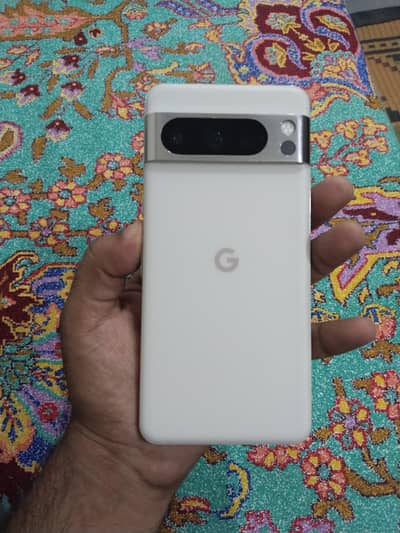 Google Pixel 8 Pro