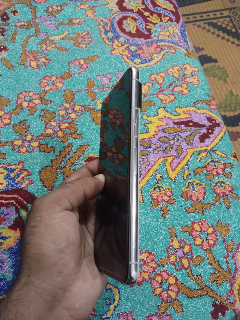 Google Pixel 8 Pro 2