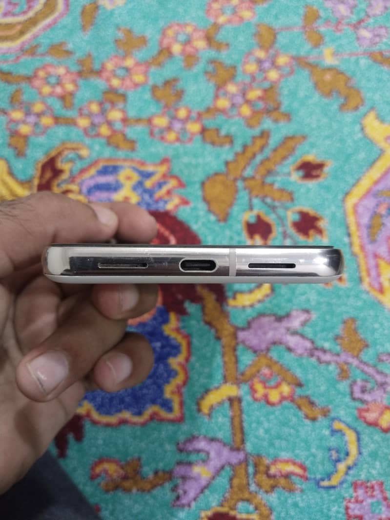 Google Pixel 8 Pro 5