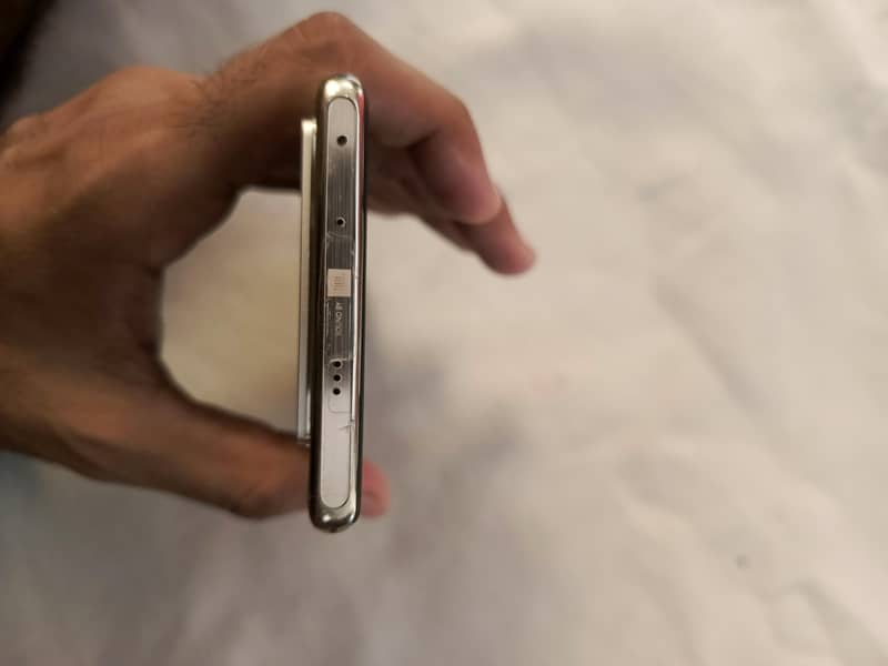 Infinix Note 40 Pro 5