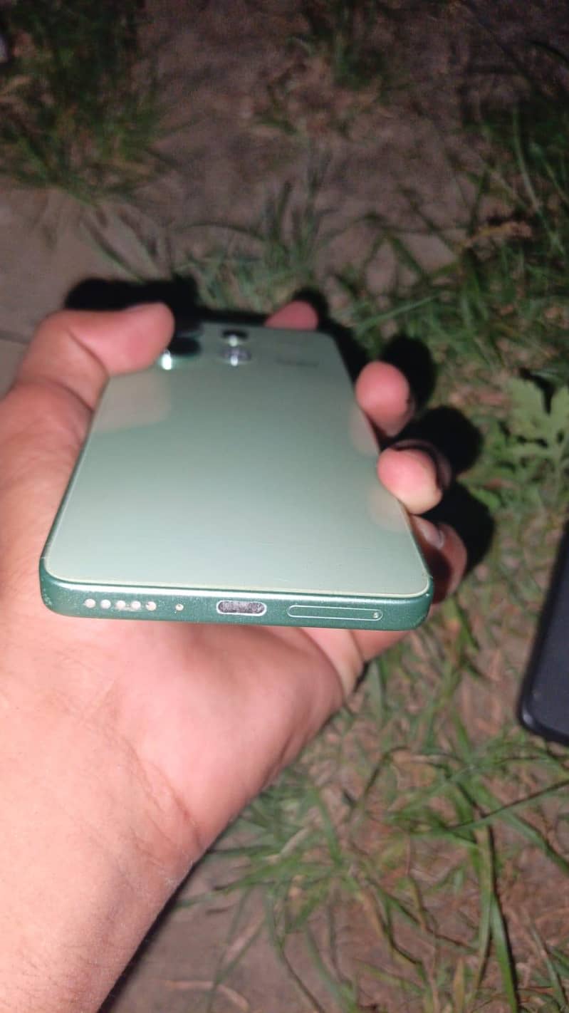 REDMI NOTE 13   |.    8/256 1