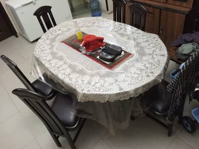 Dining table with 6 chairs