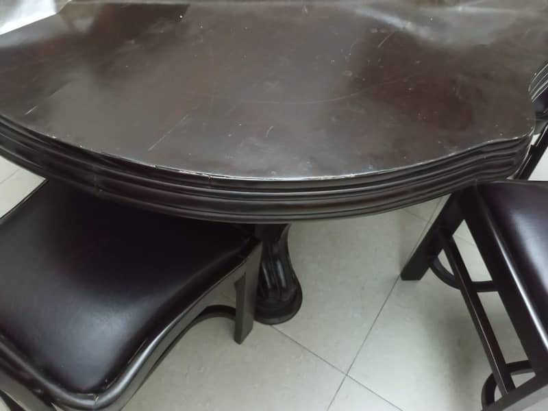 Dining table with 6 chairs 2