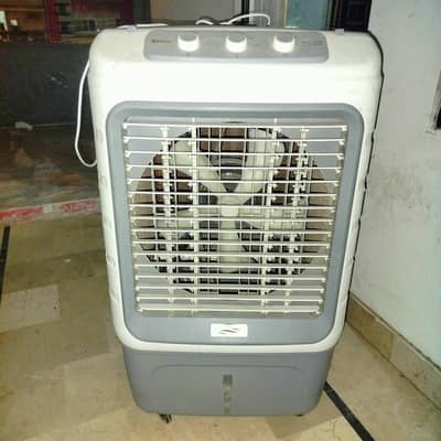 Royal air cooler in google quality (1 year used)