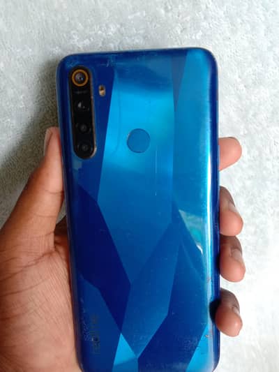 Realme 5s Camera quality all ok, Ram 4/128 finger working,