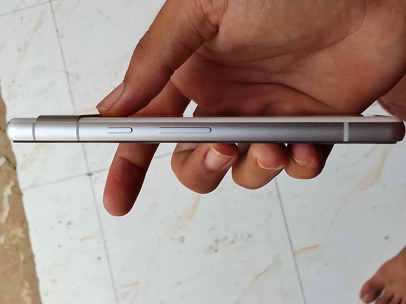 Google Pixel 7a 1
