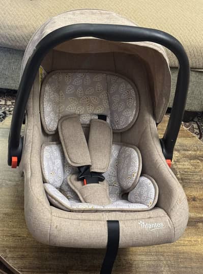 Infantes Brand Baby Carry Cot and Car Seat!