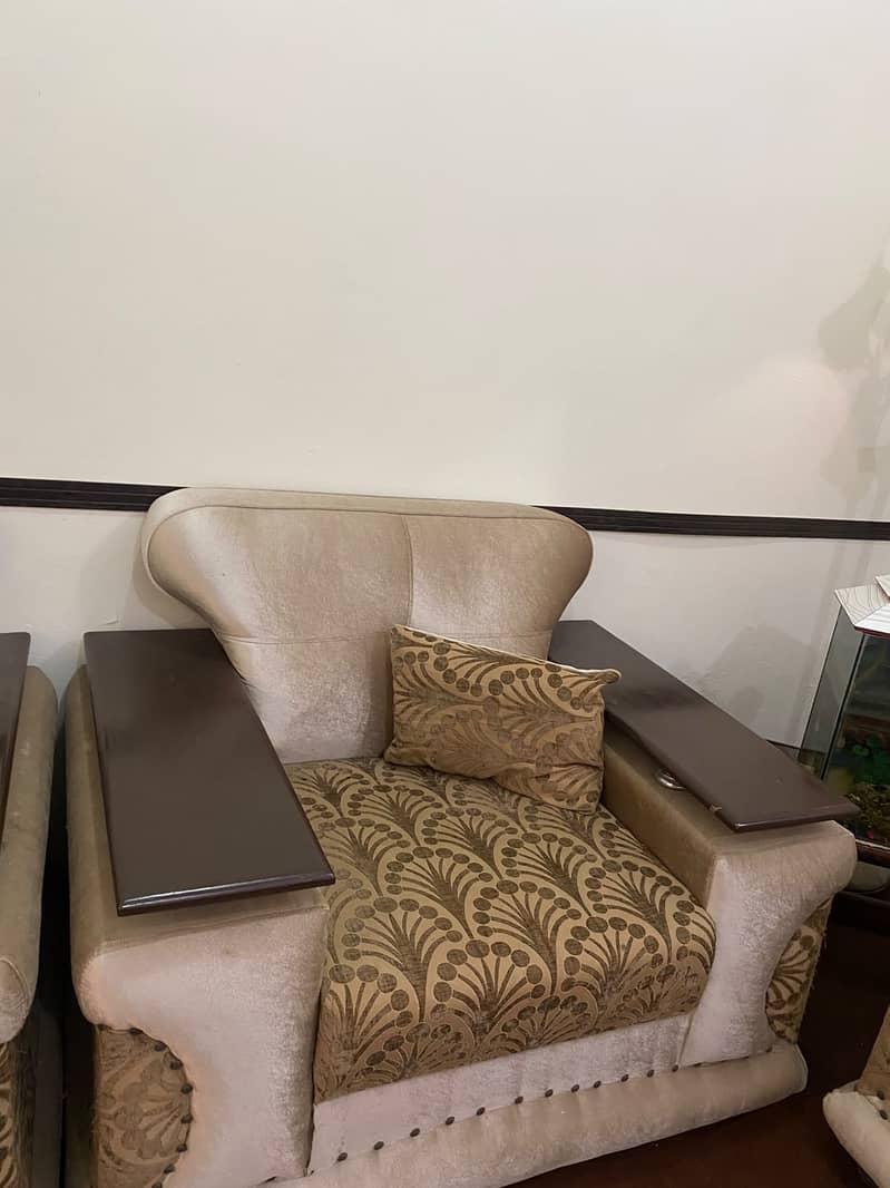 Complete Sofa Set ( 2 sets) 4