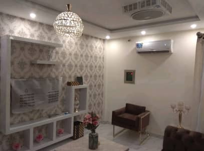 In Bahria Town - Sector E 500 Square Feet Flat For sale