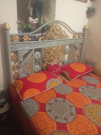 iron bed three Peace sofa set one tabel with mattress