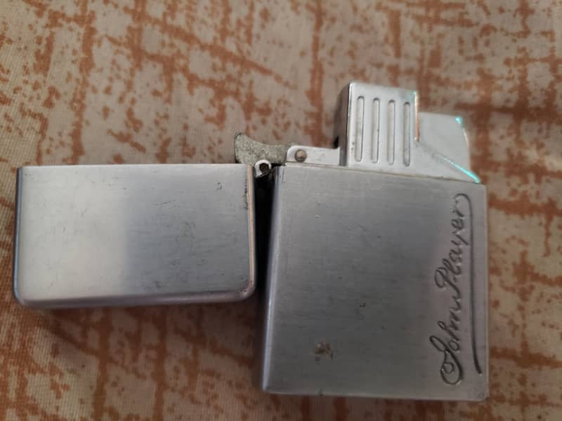 : Vintage John Player Special Metal Windproof Lighter 3