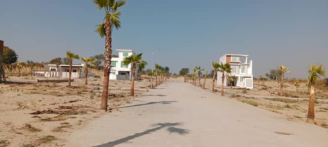 Commercial Plot For Sale On Main Boulevard 25% Payment Payment For Possession Size 3 Marla