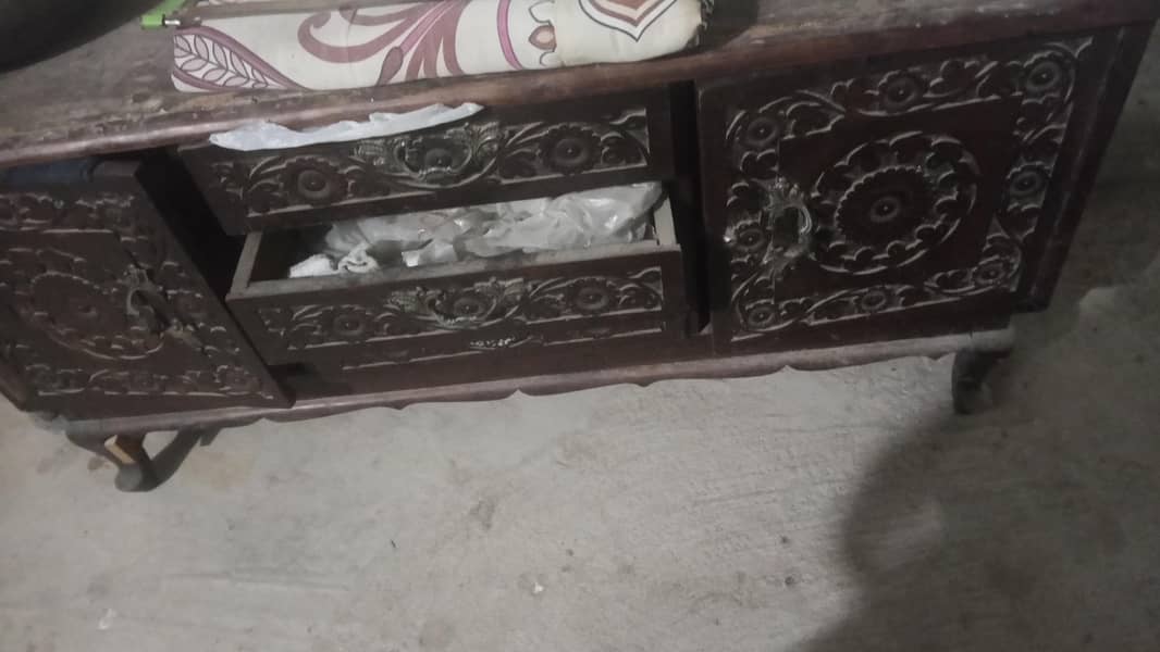 dressing table 3