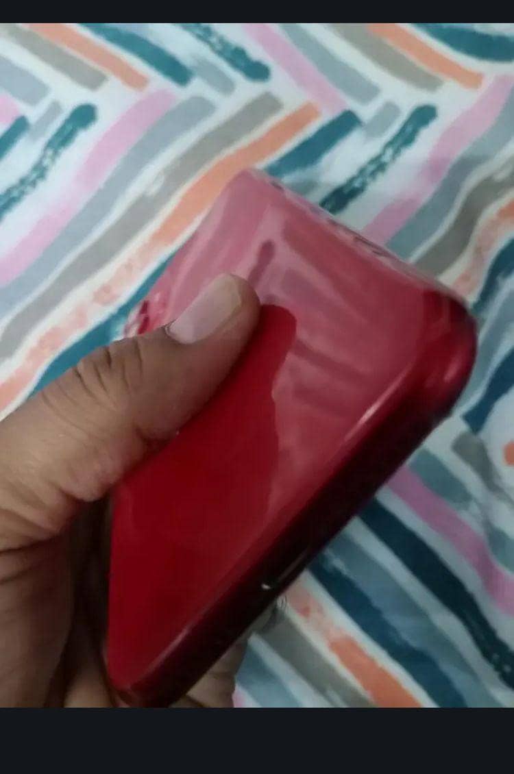 Apple iPhone 11 4