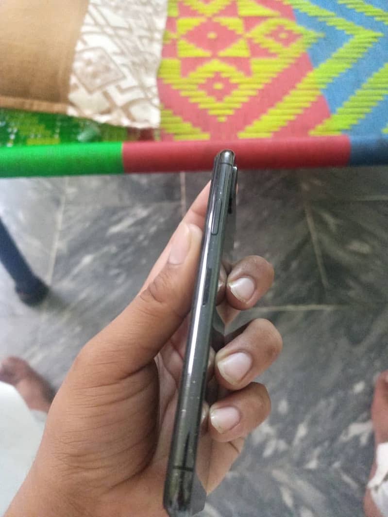 Apple iPhone X 2