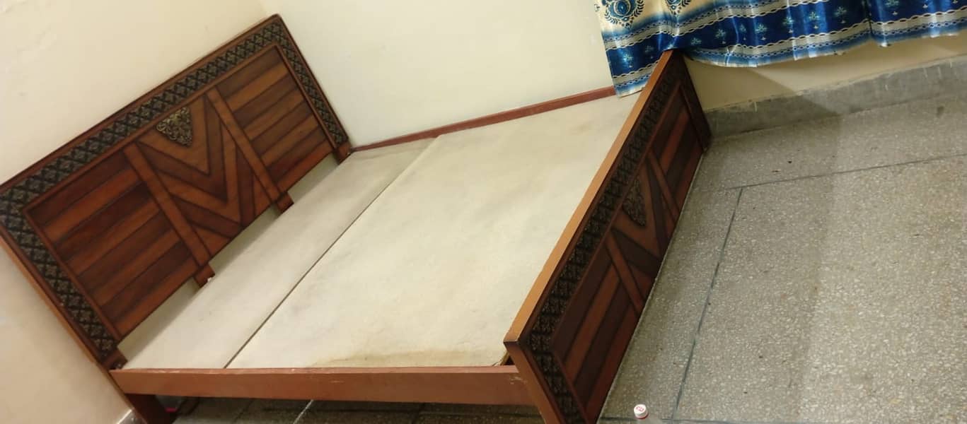 Queen Size Bed 1