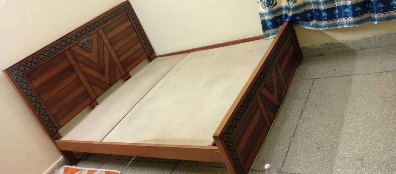 Queen Size Bed 2