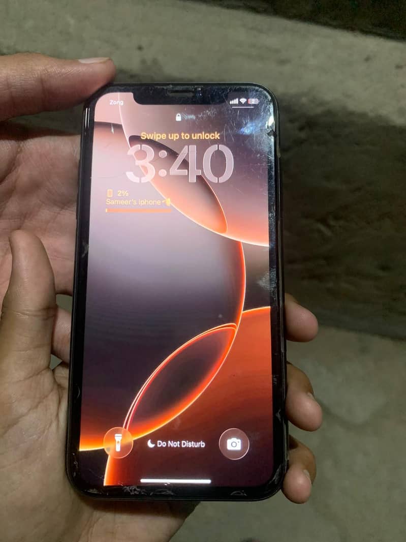 Apple iPhone 11 3