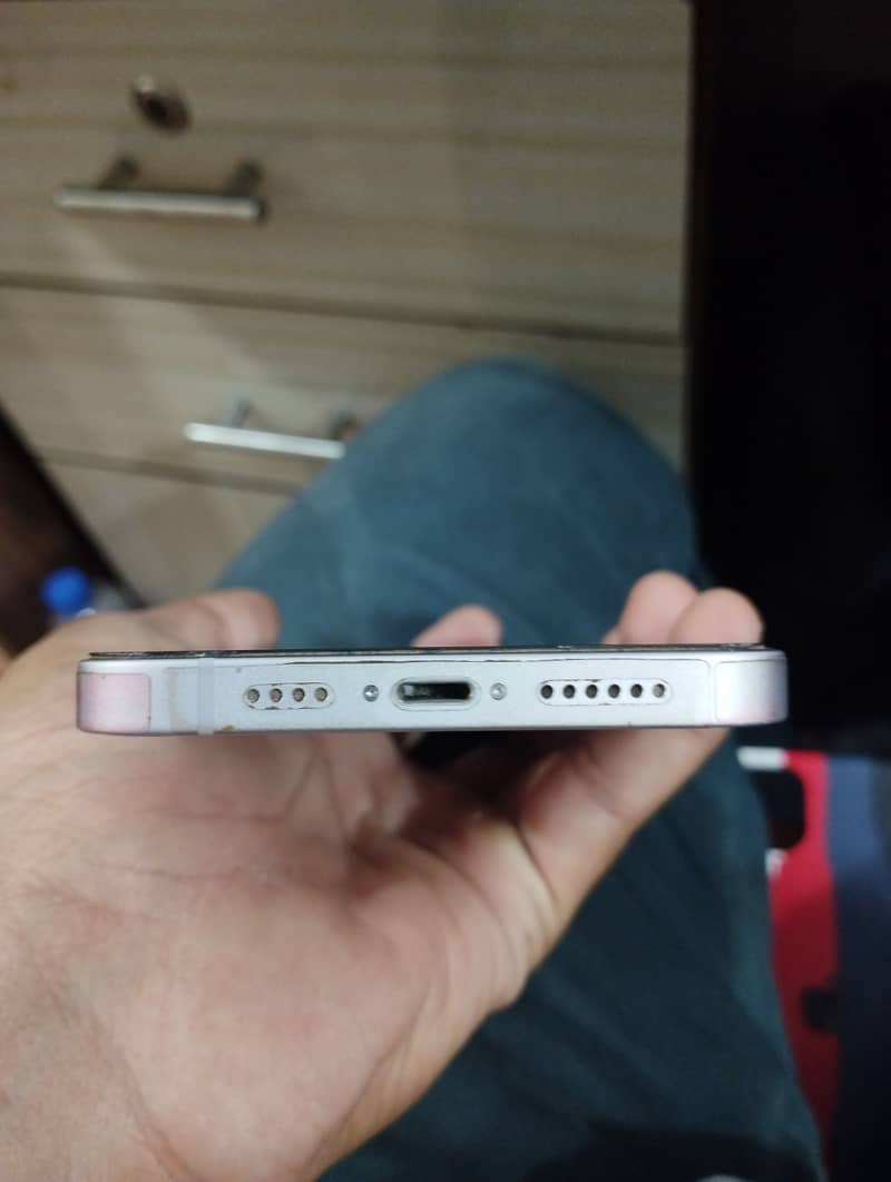 Apple iPhone 14 plus 7