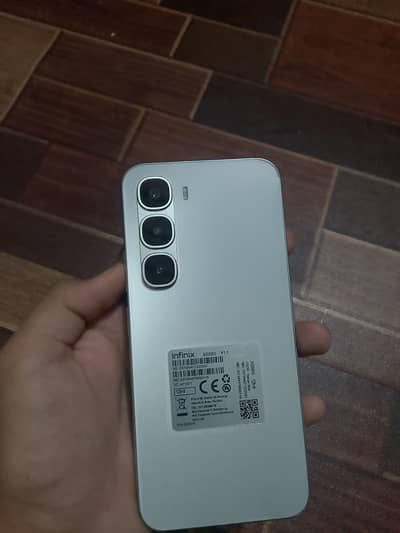 Infinix Hot 60 Pro,8+8/128.
