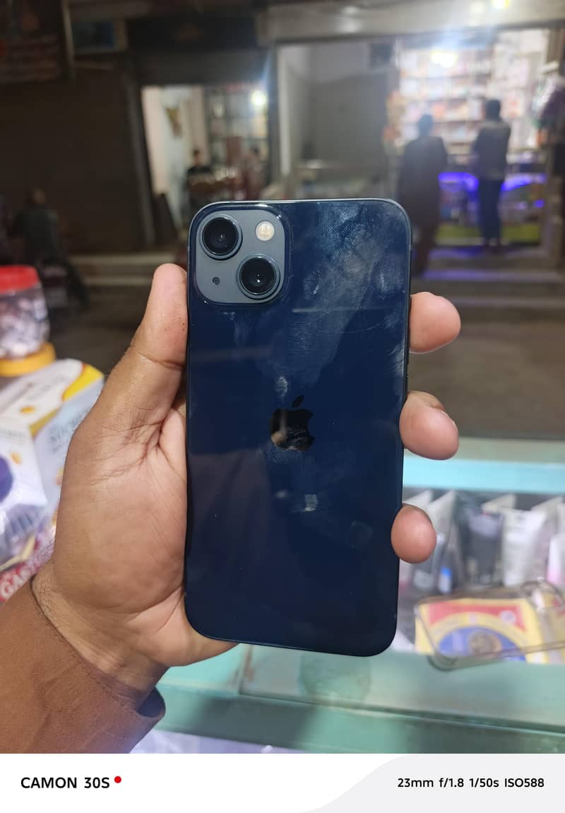 Apple iPhone 13 2