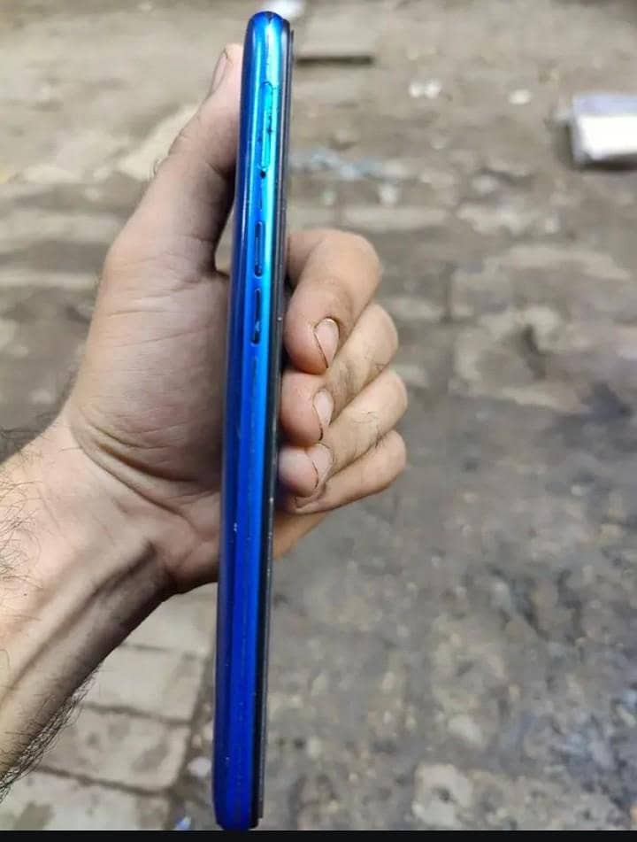 Realme 5 4