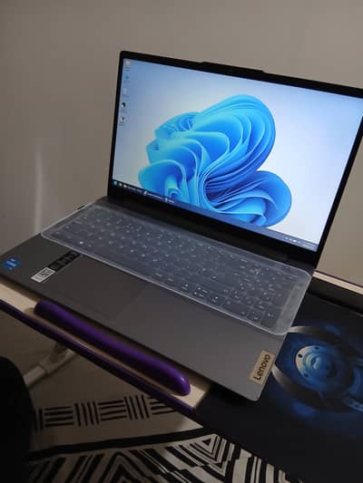 Lenovo IdeaPad Slim 3