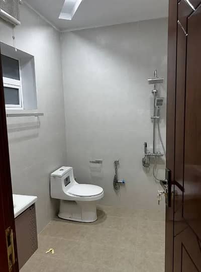 G 13 10 MARLA HOUSE UPAR POTION AVAILABLE FOR RENT