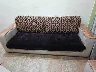 condition 8 by 10 structure and foam is in very good condition