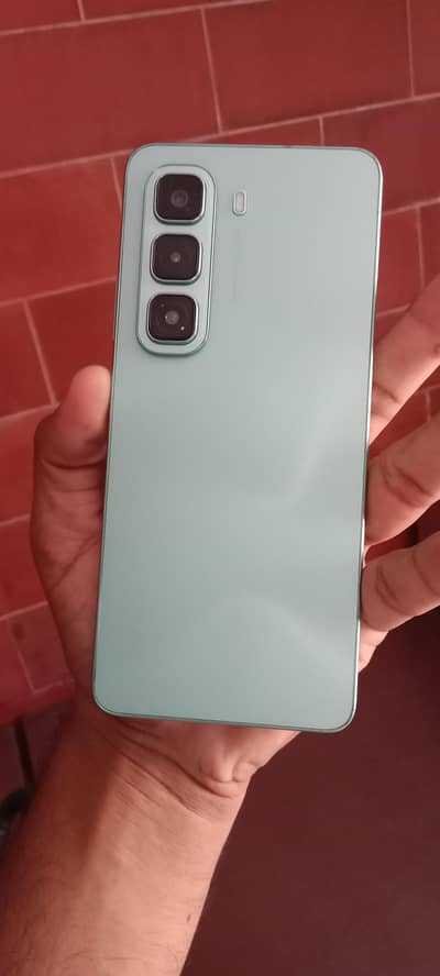 Infinix Hot 50 Box charger Sath 10/9 condition