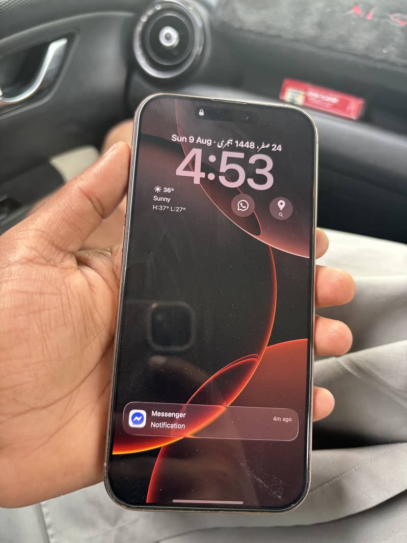 Apple iPhone 16 Pro Max 0