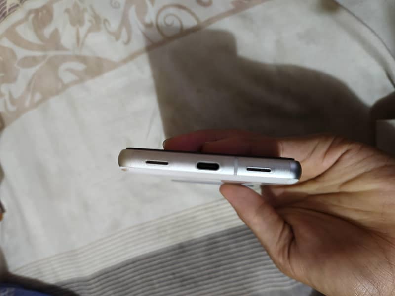 Google Pixel 7a 6
