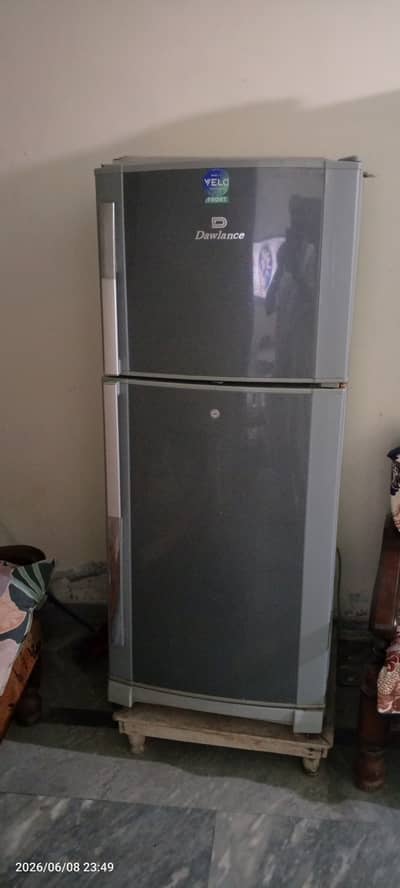 Dawlance refrigerator argent sale need money